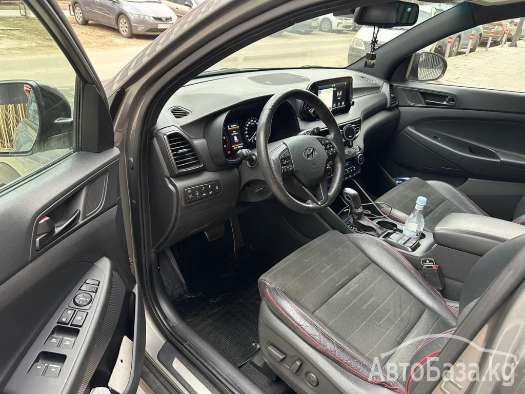 Hyundai Tucson 2017 года за ~1 228 100 сом