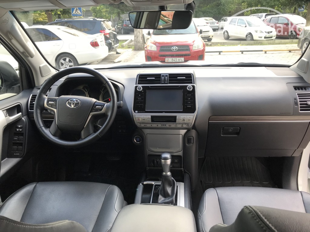 Toyota Land Cruiser Prado 2019г.в