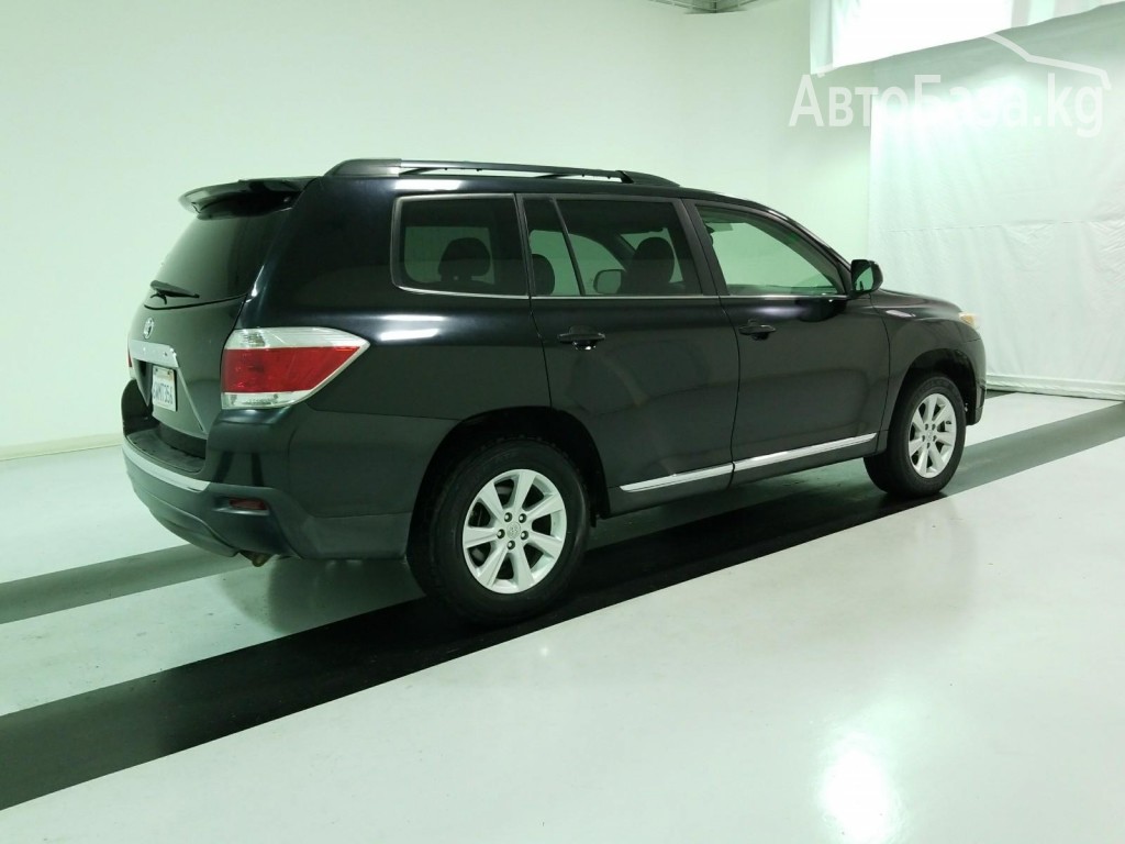 Toyota Highlander 2013 года за ~1 283 200 сом