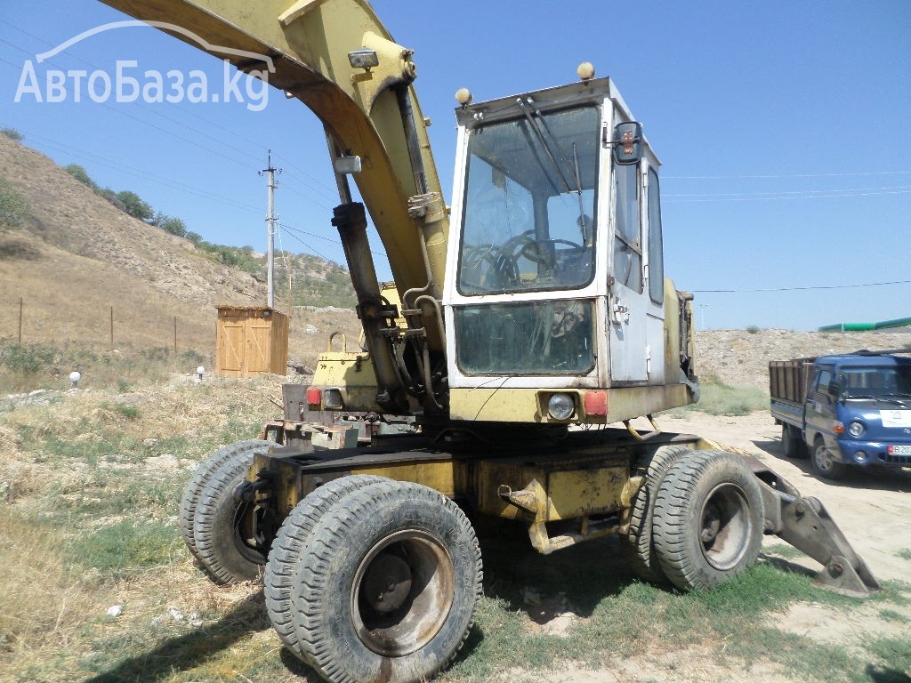 Экскаватор Liebherr eo3322