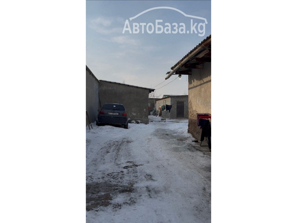 Продаю участок 8 сот., ж/м Ала-Тоо! С большим домом