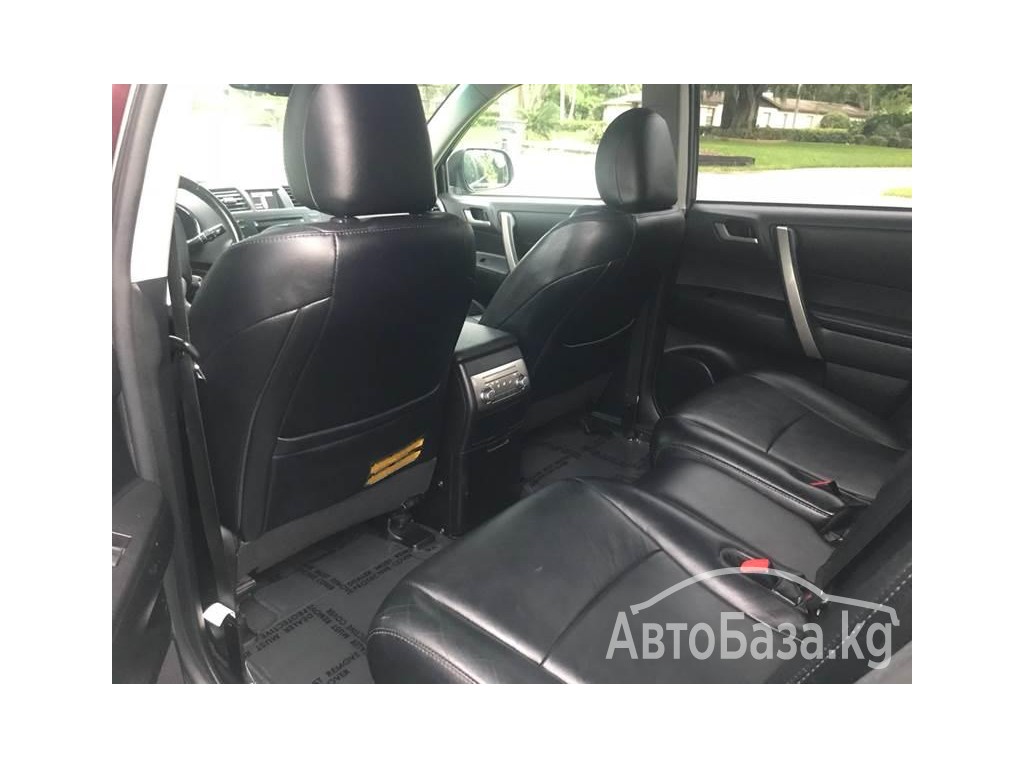 Toyota Highlander 2010 года за ~1 134 500 сом