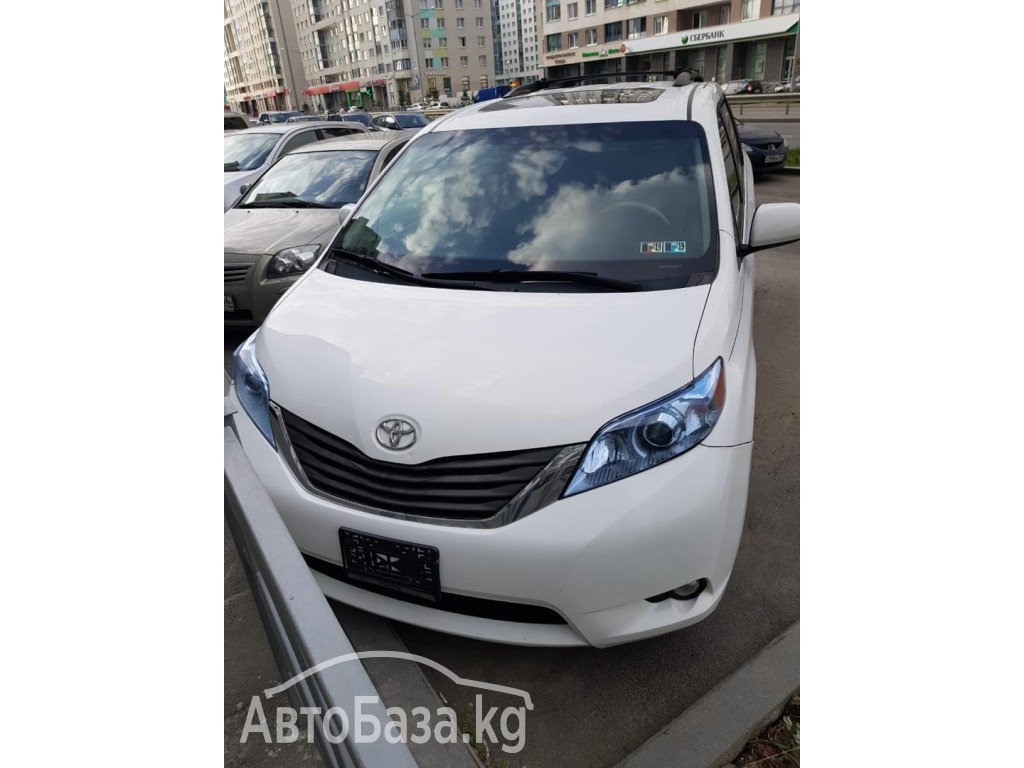 Toyota Sienna 2010 года за ~1 594 900 сом