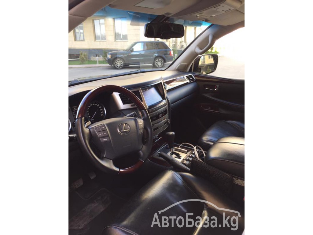 Lexus LX 2013 года за ~4 741 400 сом