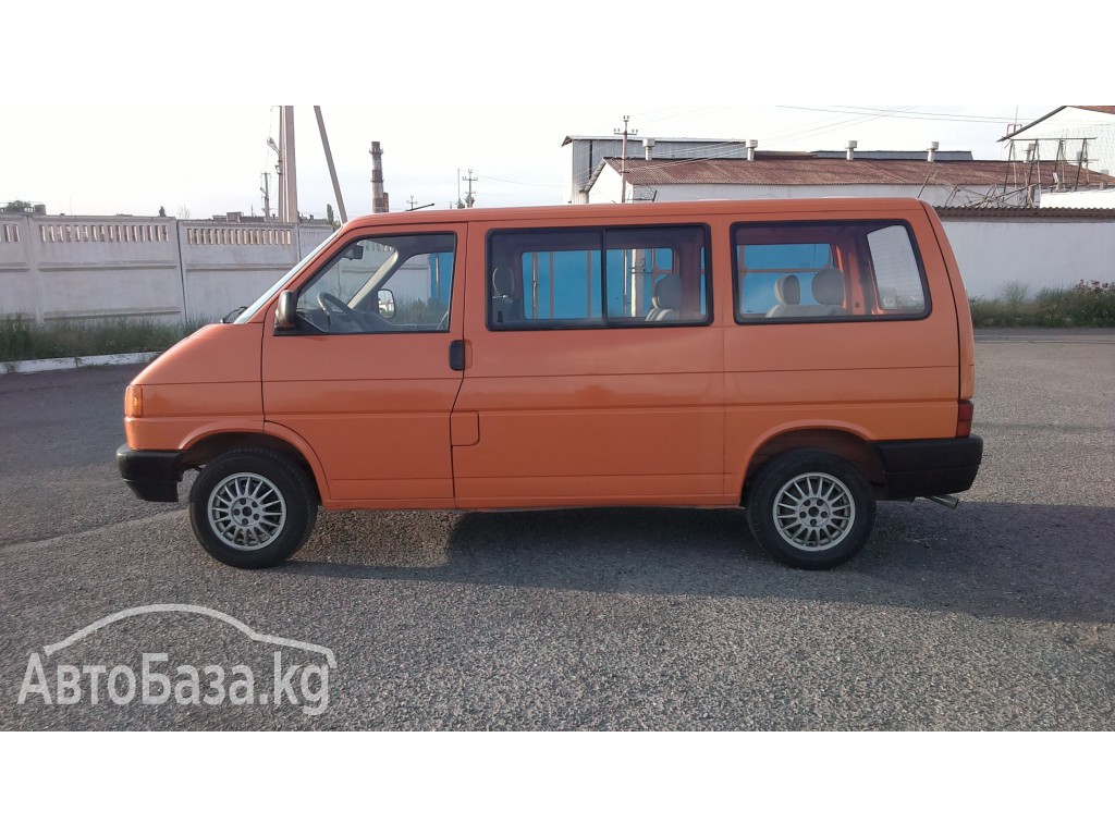 Volkswagen Transporter 1993 года за ~336 300 сом