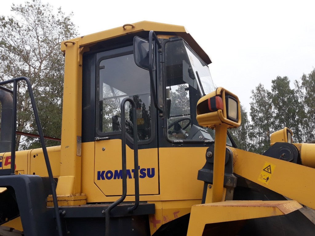 Погрузчик Komatsu WA420-3