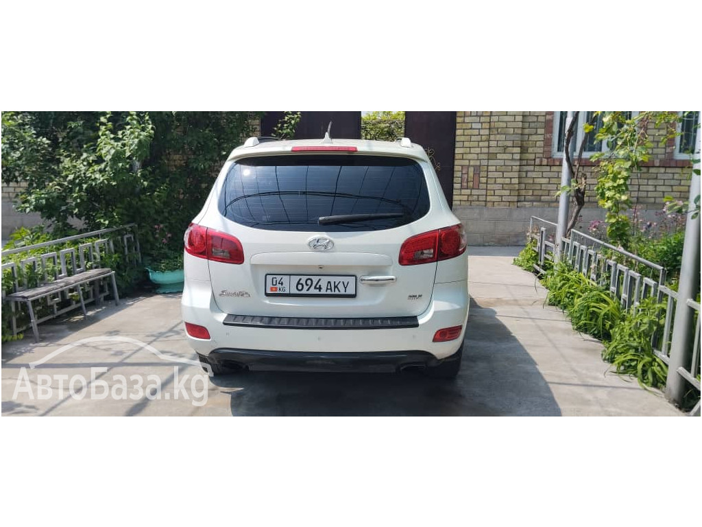 Hyundai Santa Fe 2009 года за ~833 400 сом