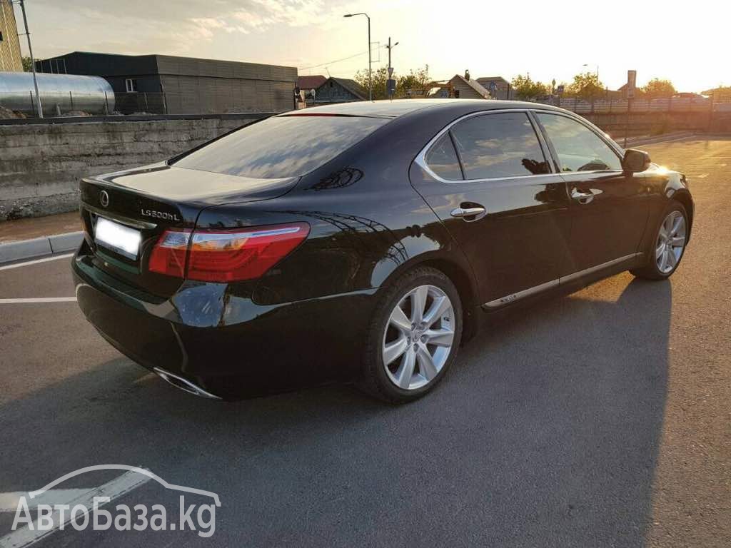 Lexus LS 2010 года за ~2 646 600 сом