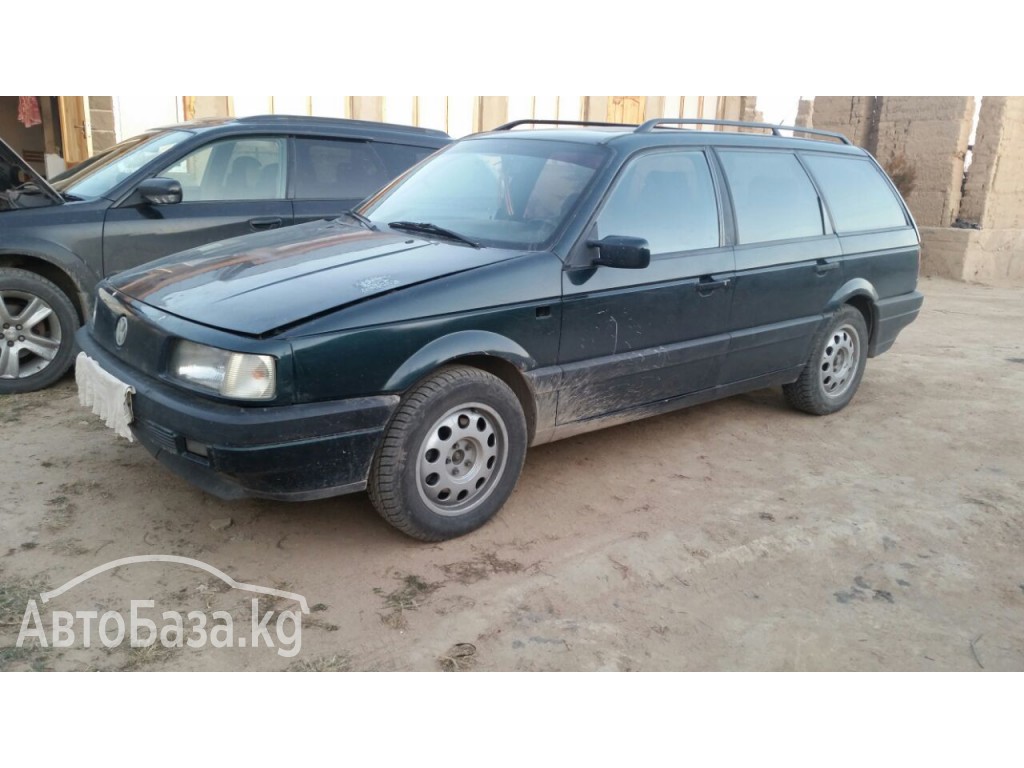 Volkswagen Passat 1993 года за 110 000 сом