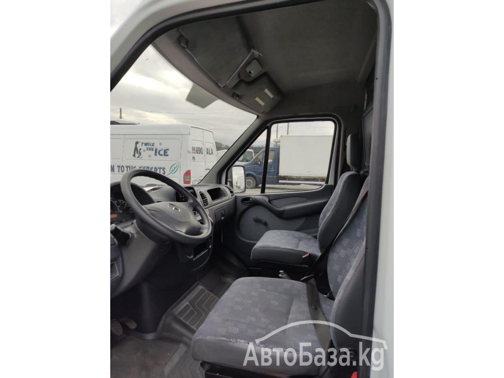 Фургон Mercedes-Benz  sprinter