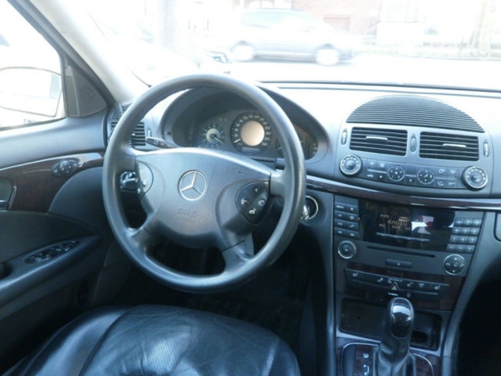 Mercedes-Benz E-Класс 2006 года за ~472 800 руб.