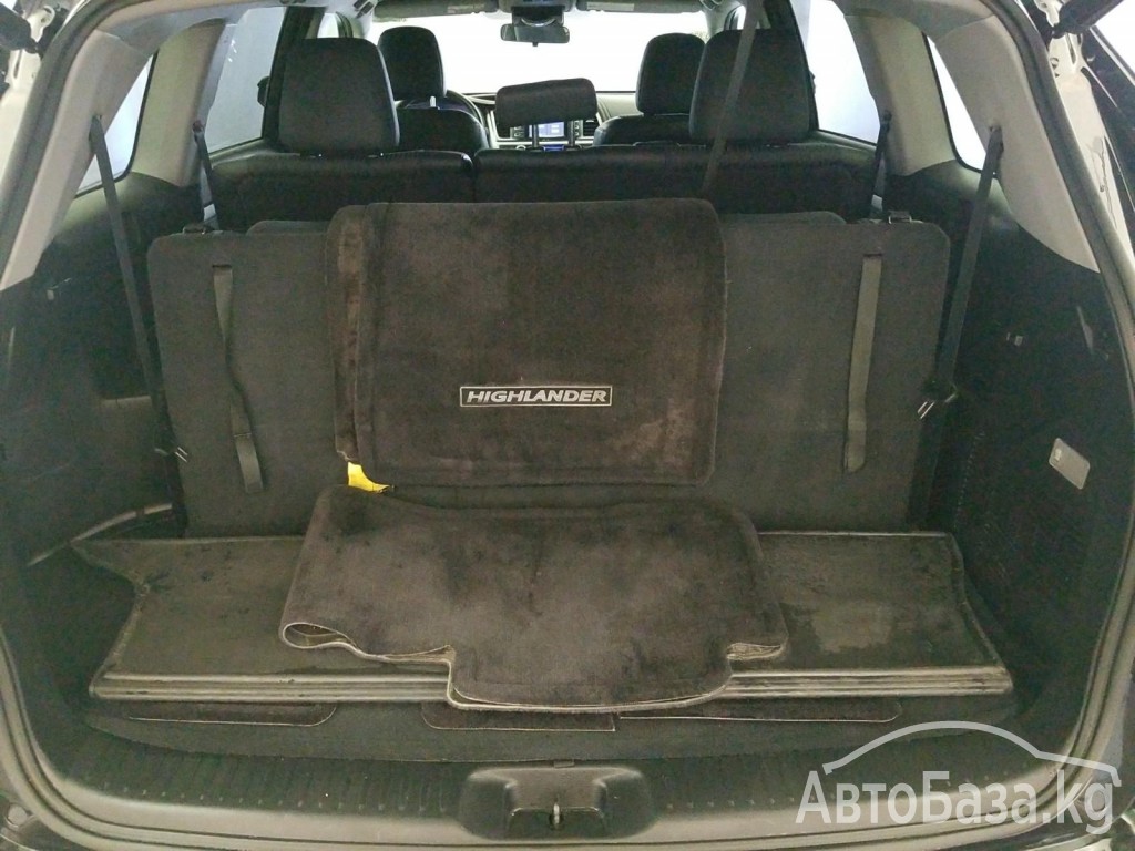 Toyota Highlander 2015 года за ~2 610 700 сом