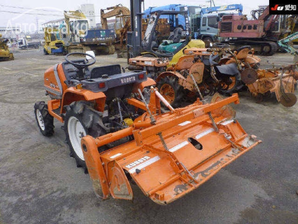 Трактор Kubota 