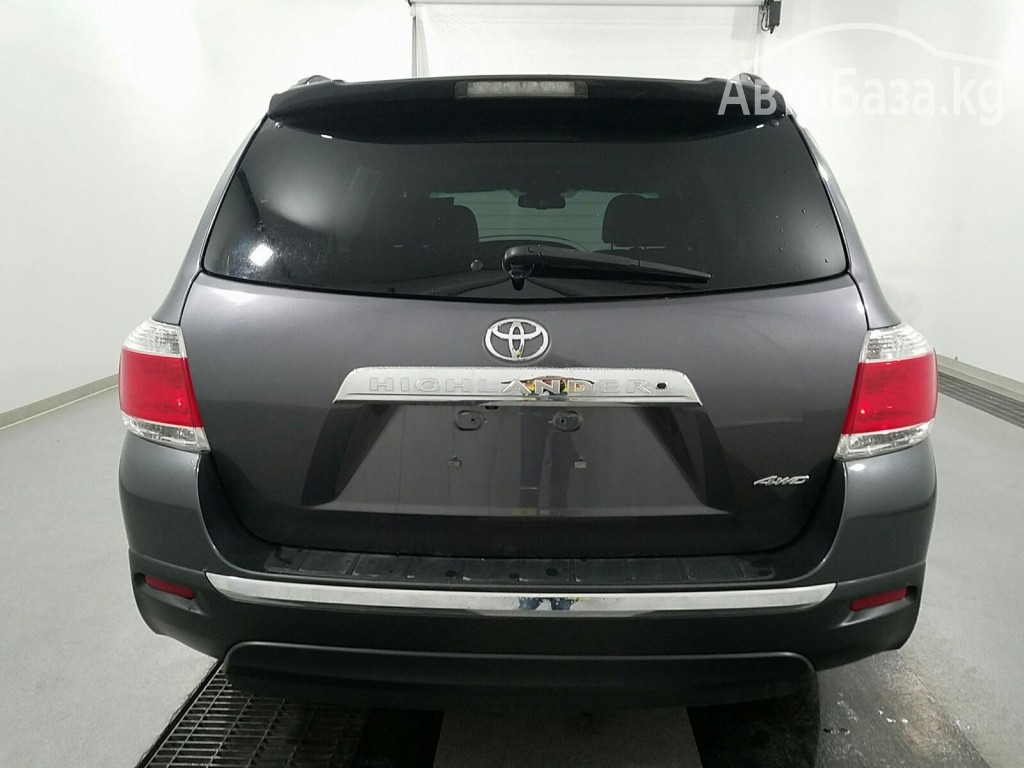 Toyota Highlander 2012 года за ~1 283 200 сом