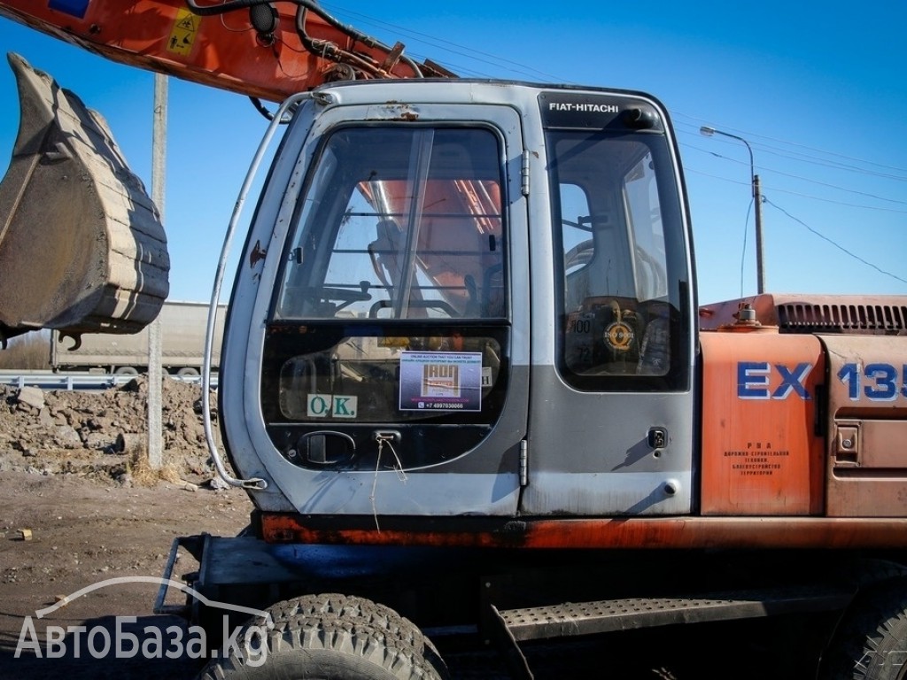 Экскаватор Hitachi 135