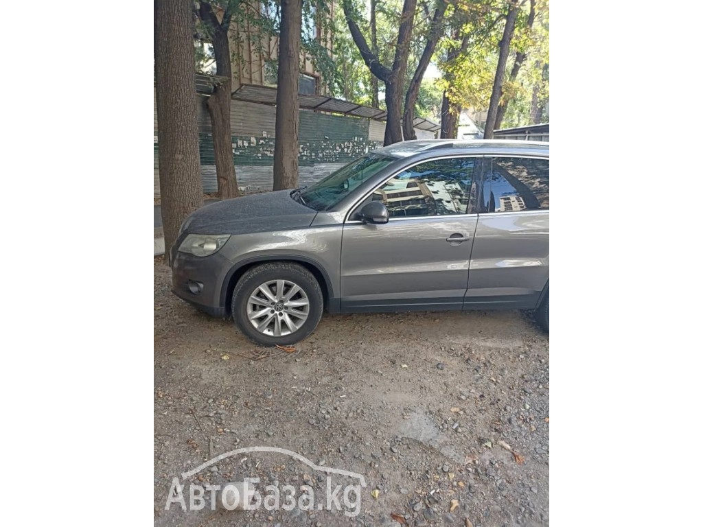 Volkswagen Tiguan 2009 года за 8 900 сом