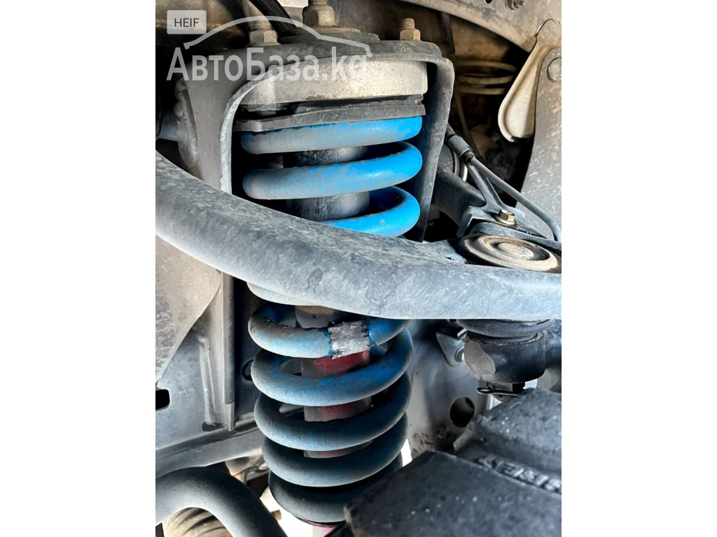 Toyota 4Runner 2003 года за 1 575 000 сом