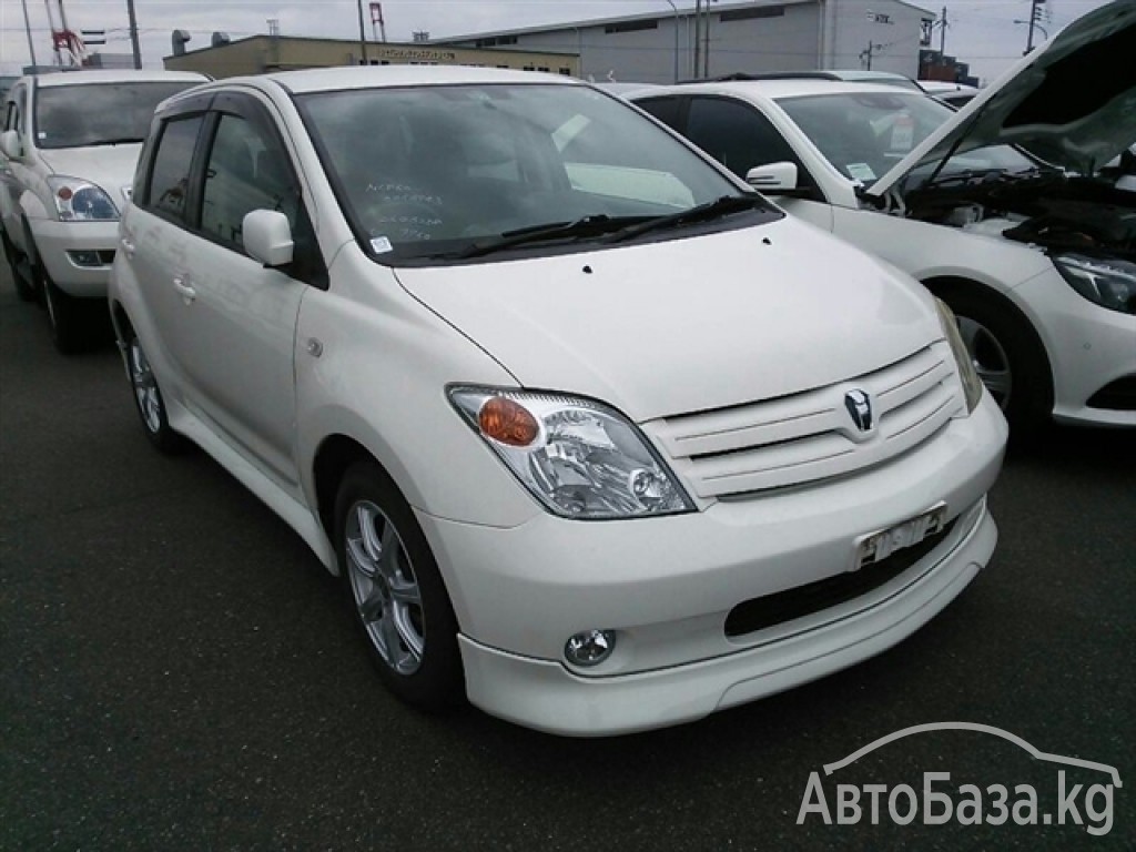 Toyota Ist 2003 года за ~396 600 сом