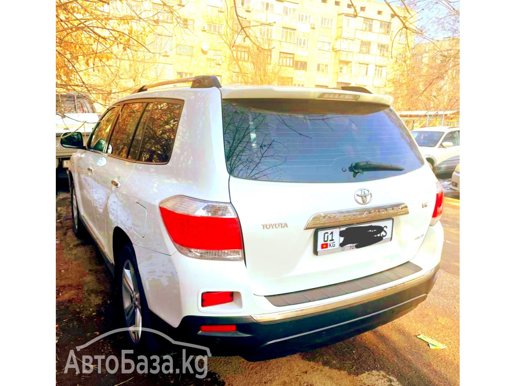 Toyota Highlander 2011 года за ~1 842 200 сом