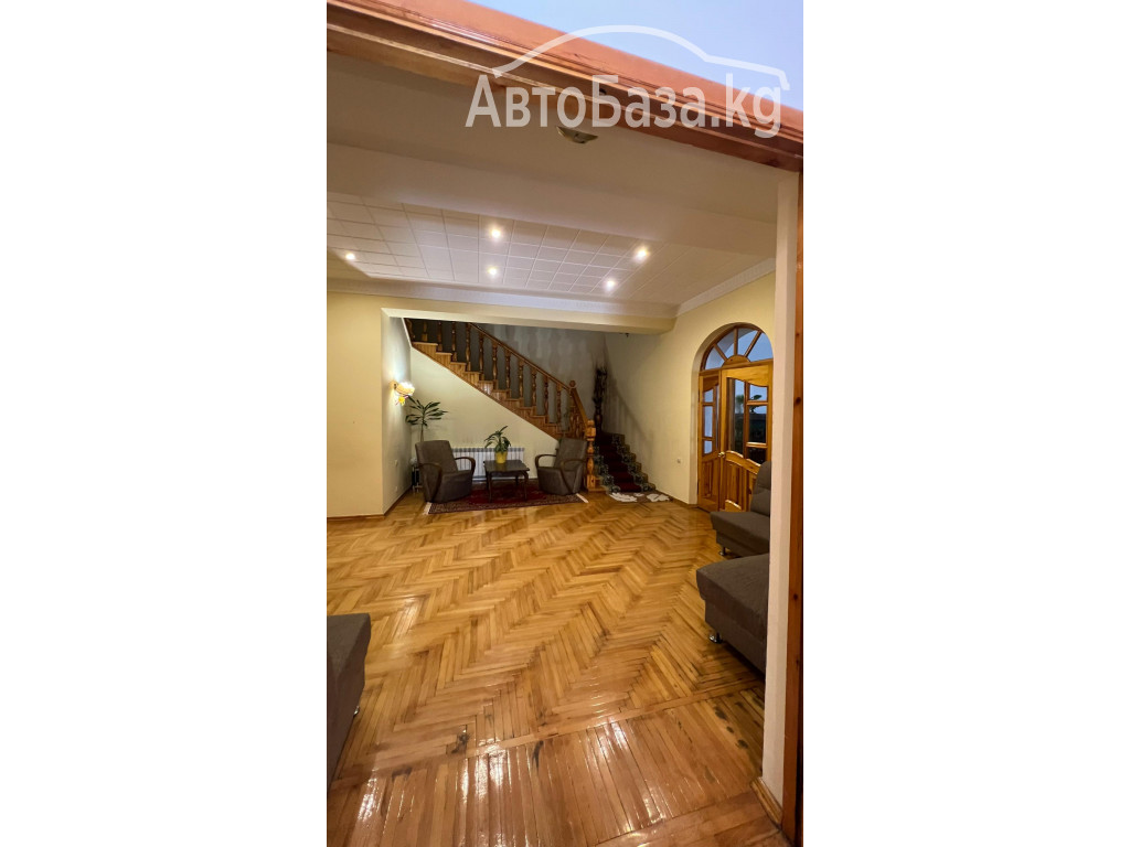 Продается большой Особняк 10ти комнатный 