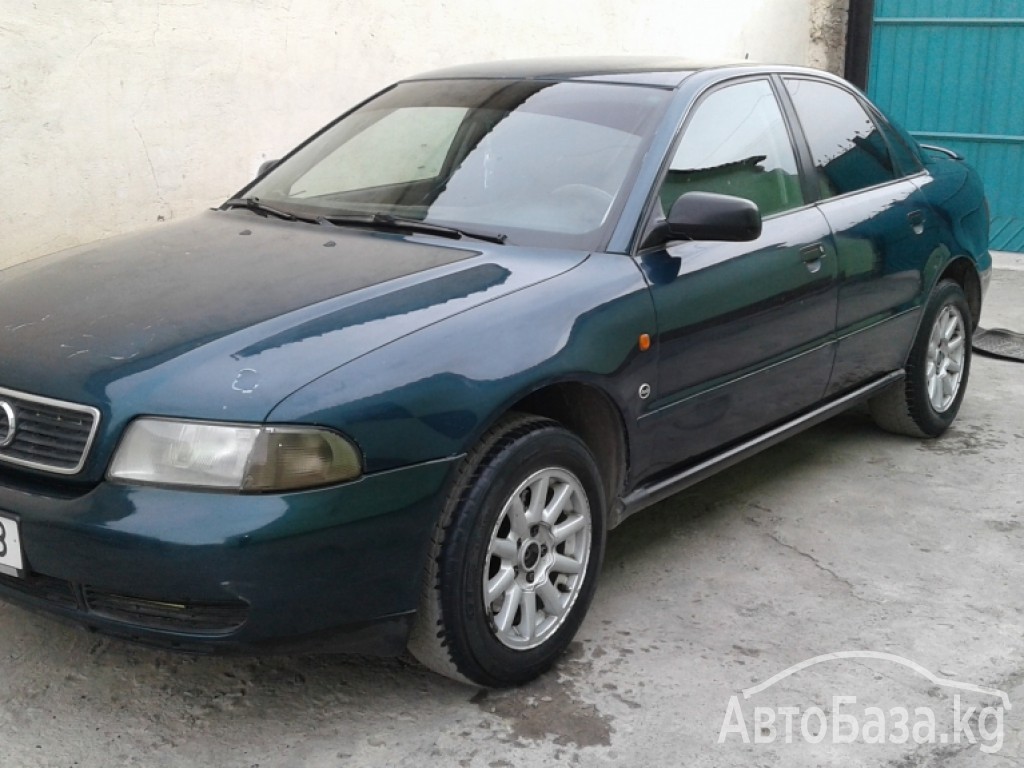 Audi A4 1996 года за ~227 300 руб.