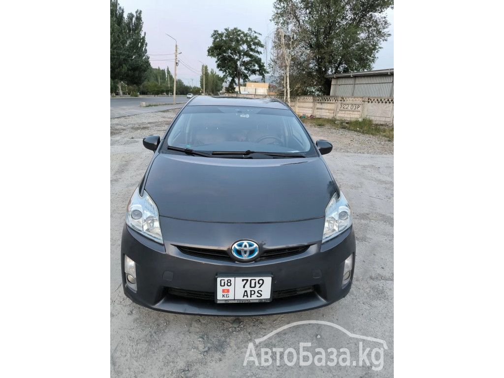 Toyota Prius 2011 года за ~965 000 сом