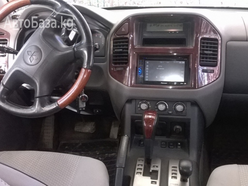 Mitsubishi Pajero 2003 года за ~1 101 000 руб.