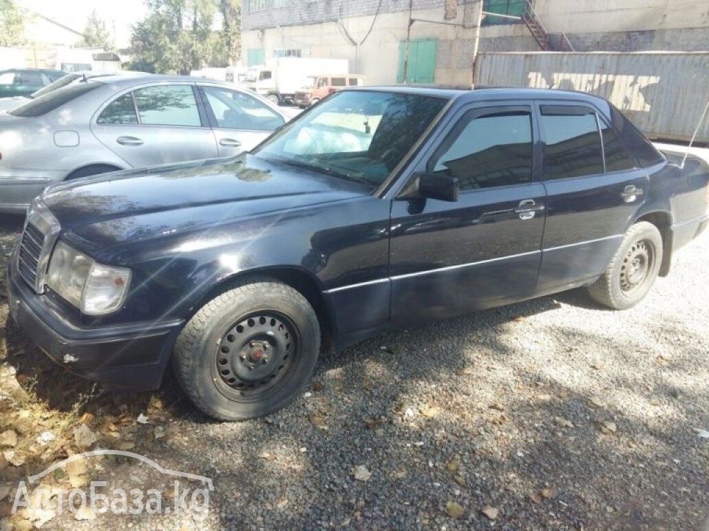 Mercedes-Benz S-Класс 1993 года за 180 000 сом