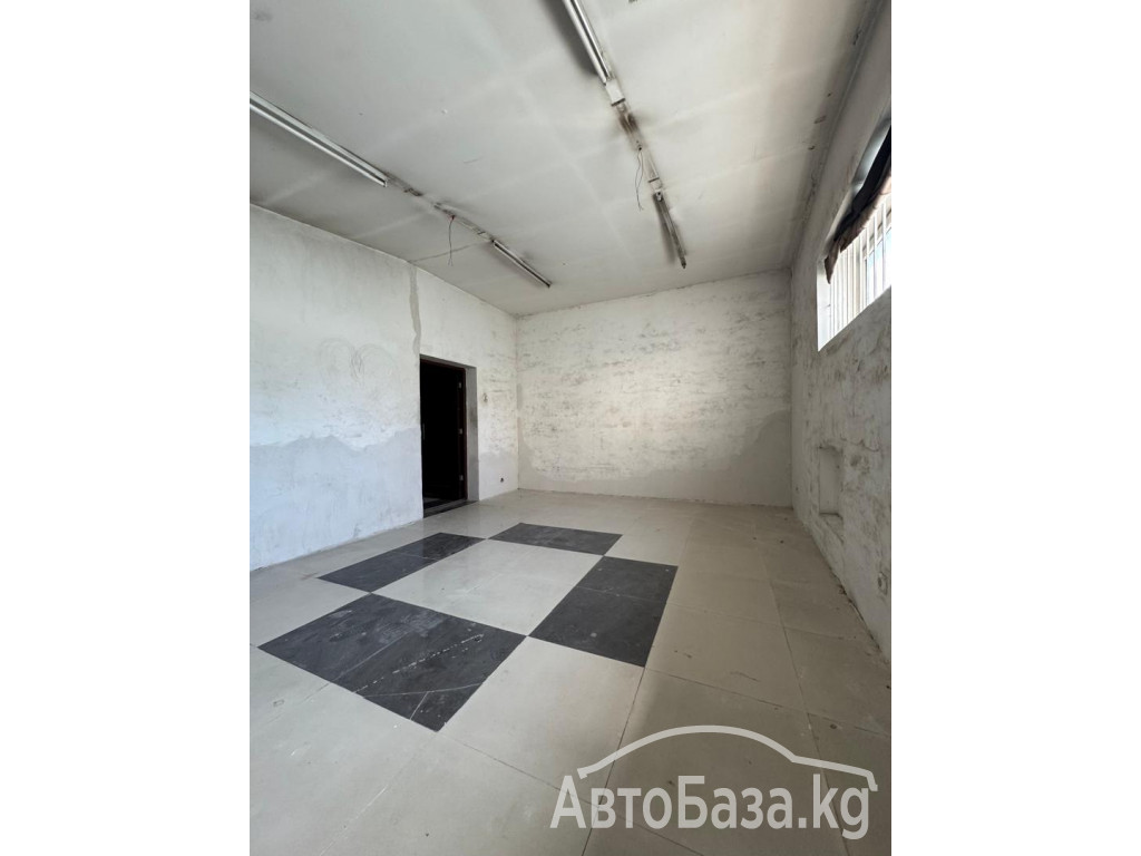 Продаю! коммерческое здание, на центр. улице города район рынка "Дордой" 