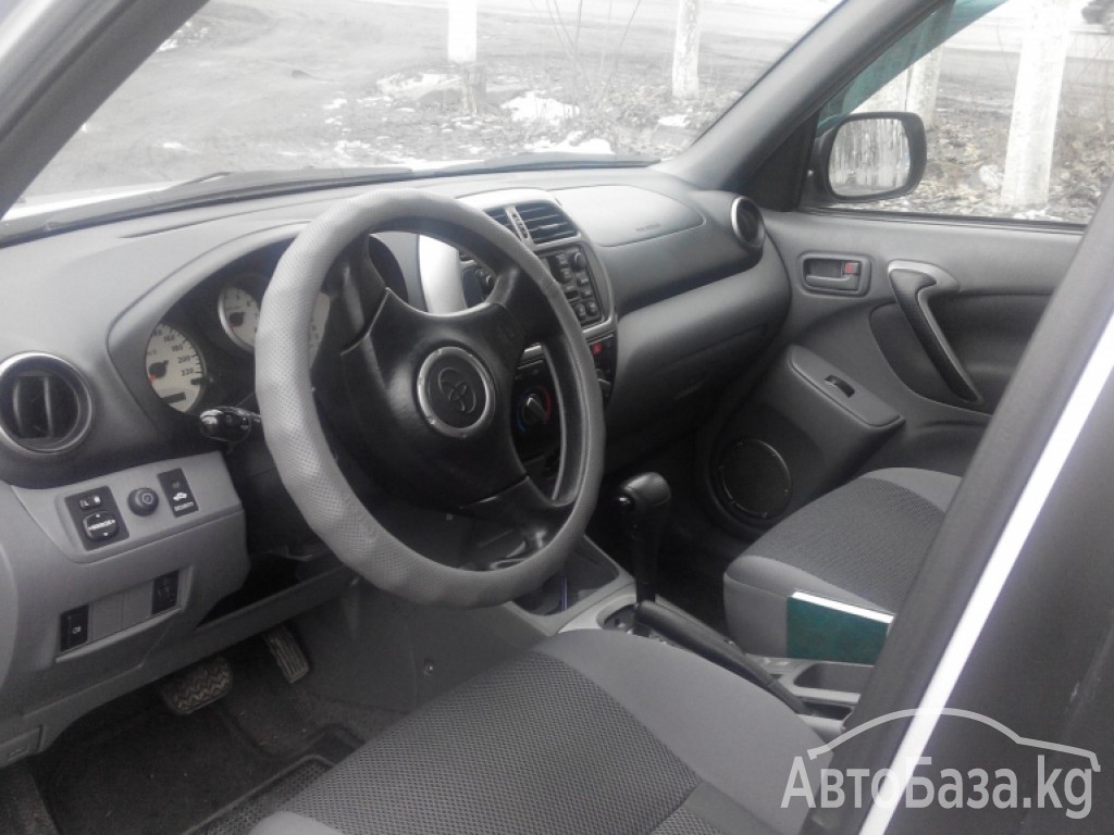 Toyota RAV4 2002 года за ~767 300 сом