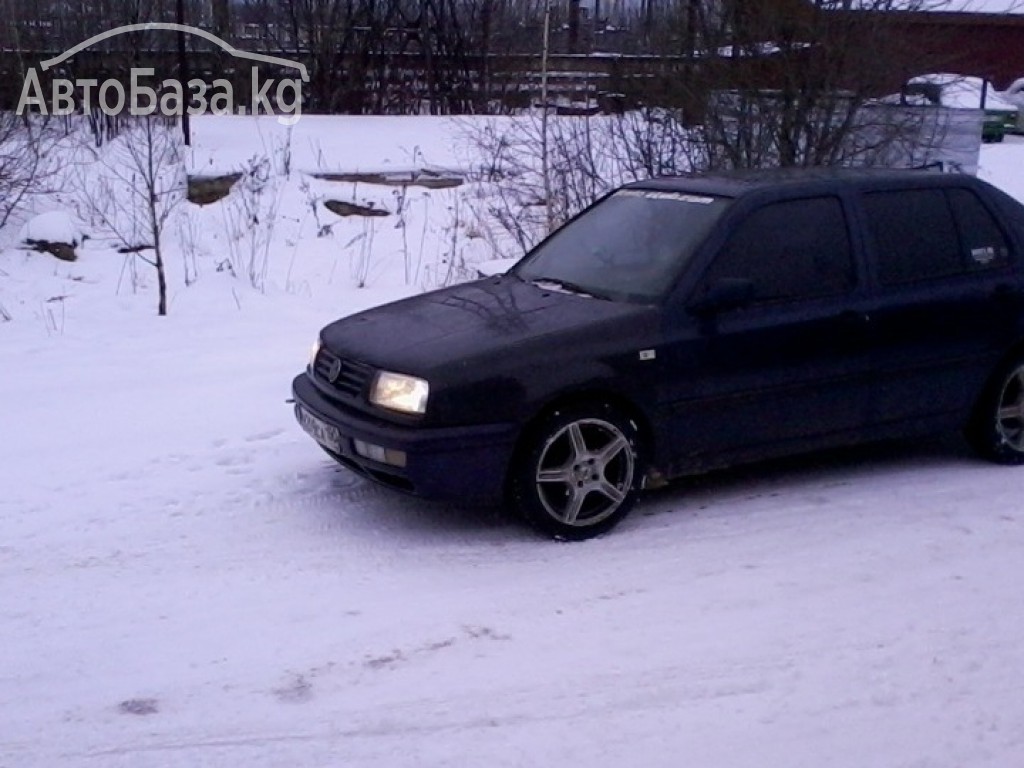 Volkswagen Vento 1992 года за ~138 000 сом