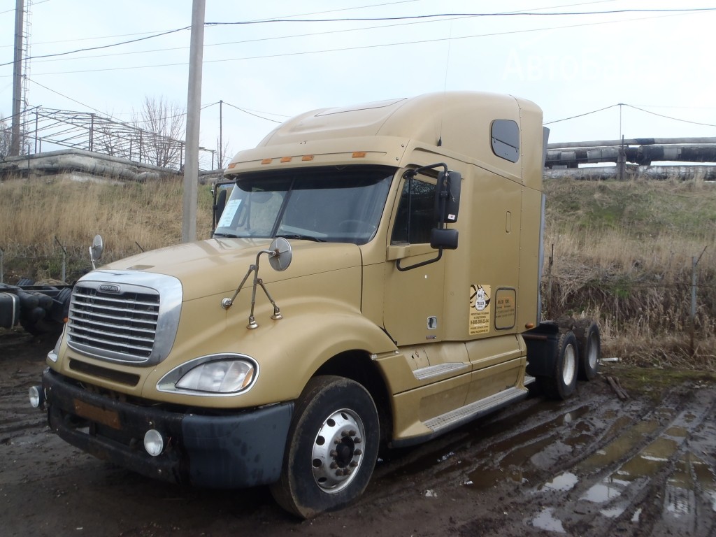 Тягач Freightliner 