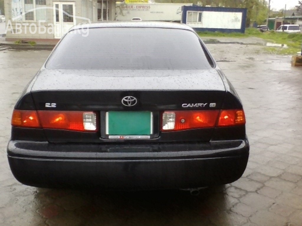 Toyota Camry 2000 года за ~427 300 руб.