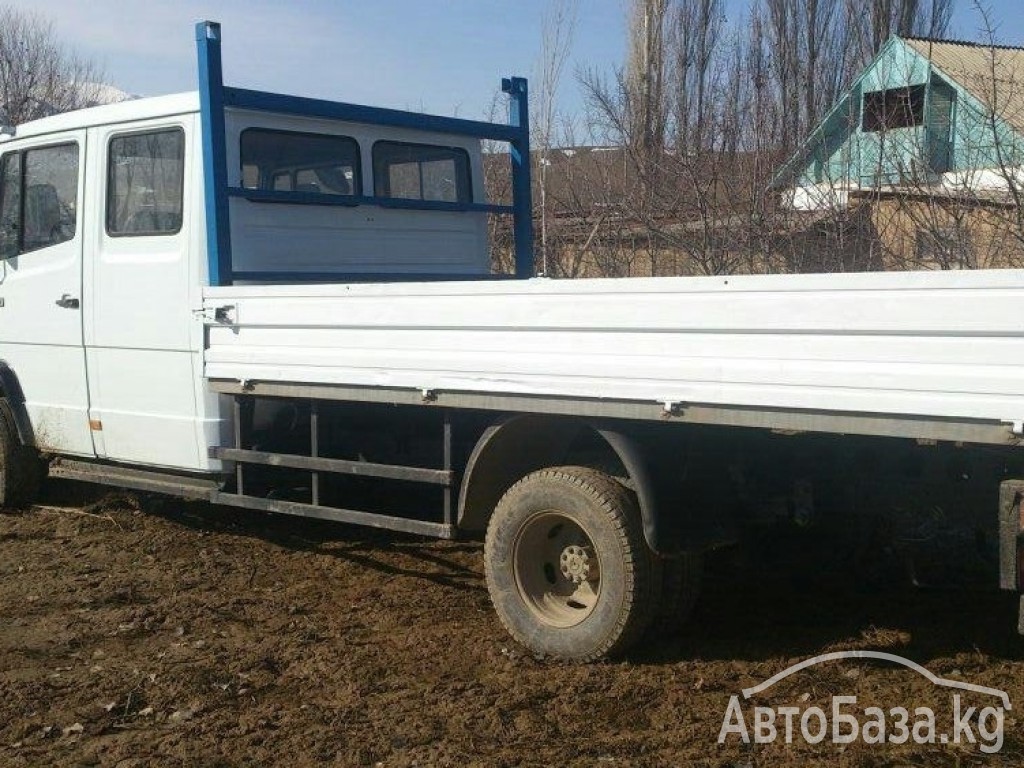 Бортовой Mercedes-Benz 709