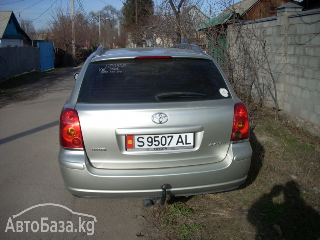 Toyota Avensis 2005 года за ~741 400 сом