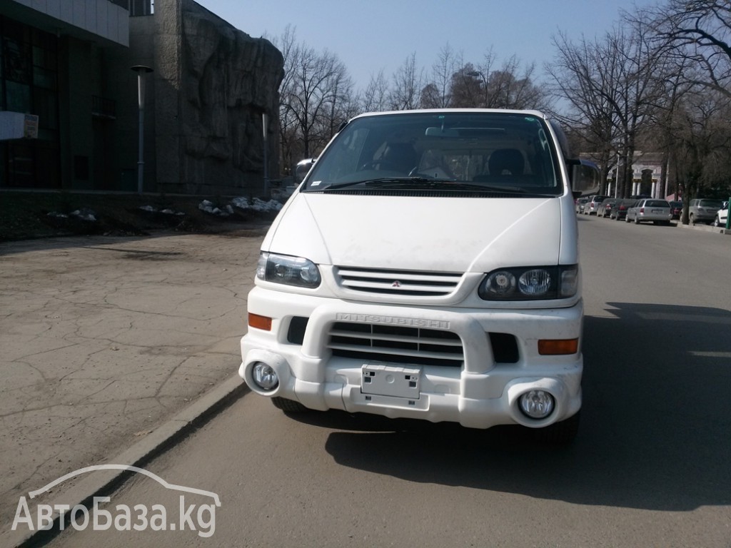 Mitsubishi Delica 2003 года за ~572 700 сом