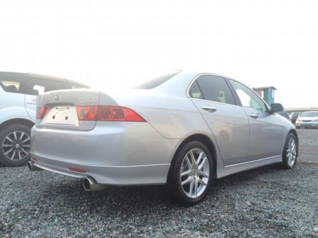 Honda Accord 2004 года за ~512 900 сом