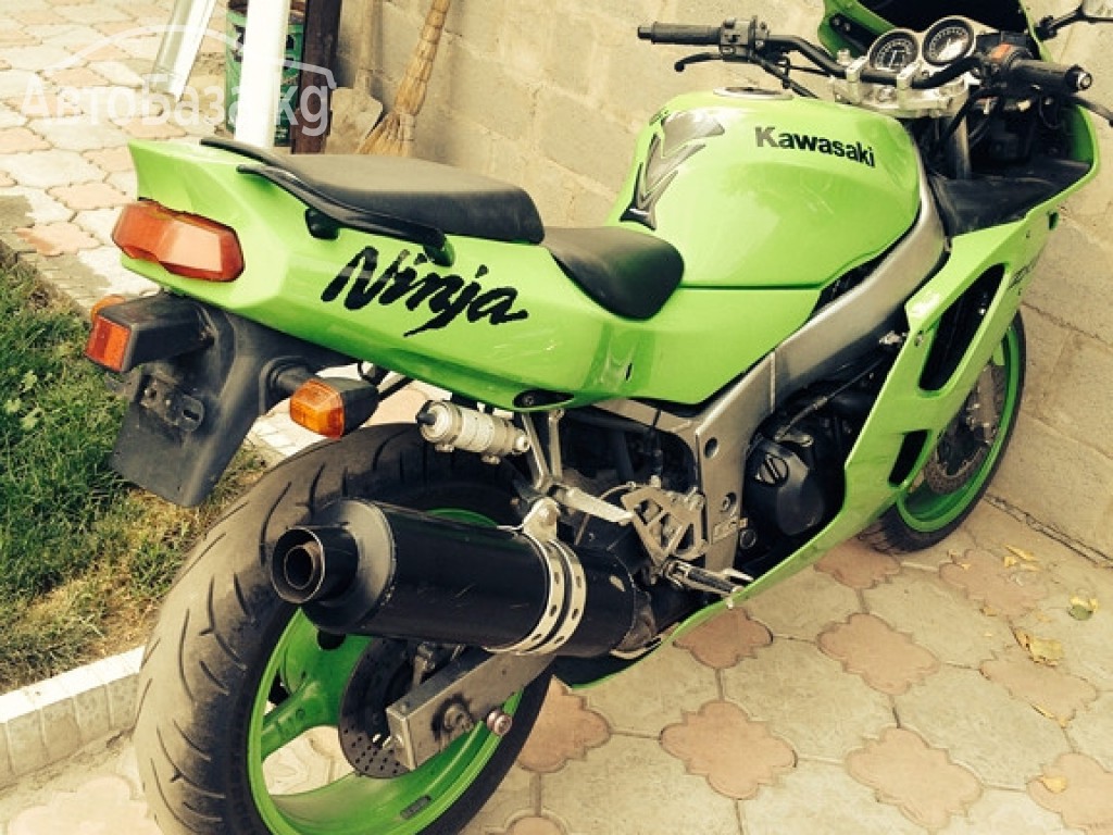 Мотоцикл Kawasaki Ninja ZX600