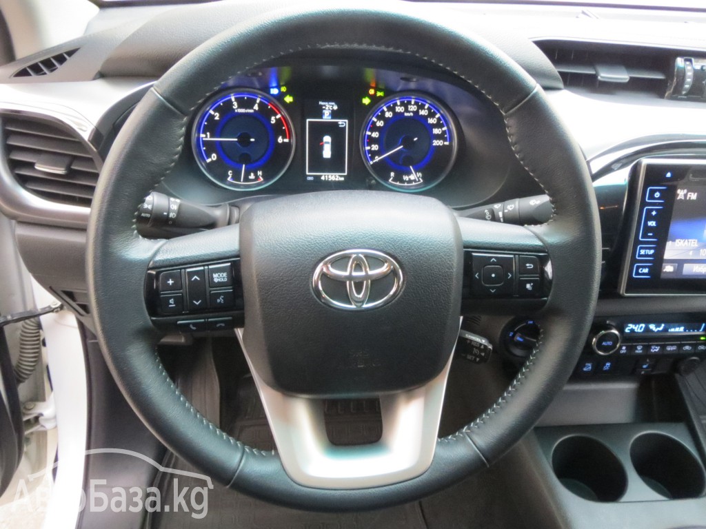 Toyota Hilux 2016 года за ~3 100 900 сом
