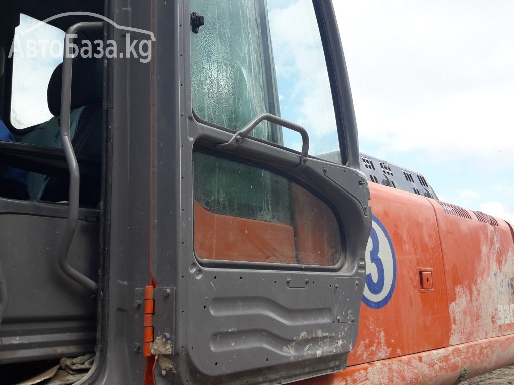 Экскаватор Hitachi ZAXIS 330