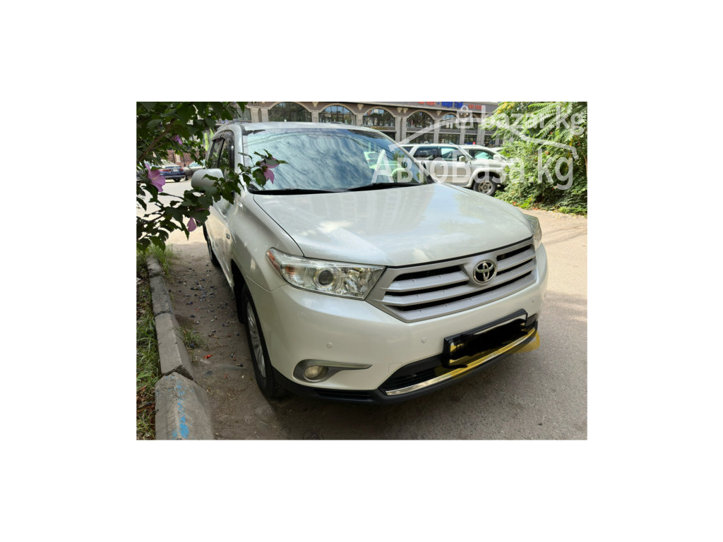 Toyota Highlander 2013 года за ~1 939 700 сом