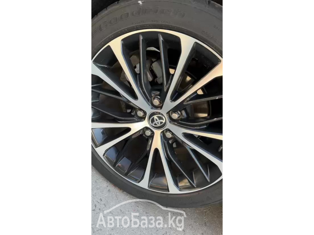 Toyota Camry 2017 года за 16 500$