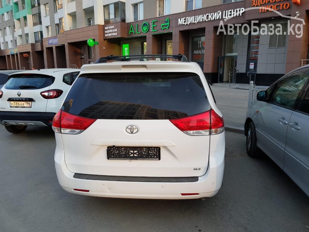 Toyota Sienna 2010 года за ~1 637 200 сом