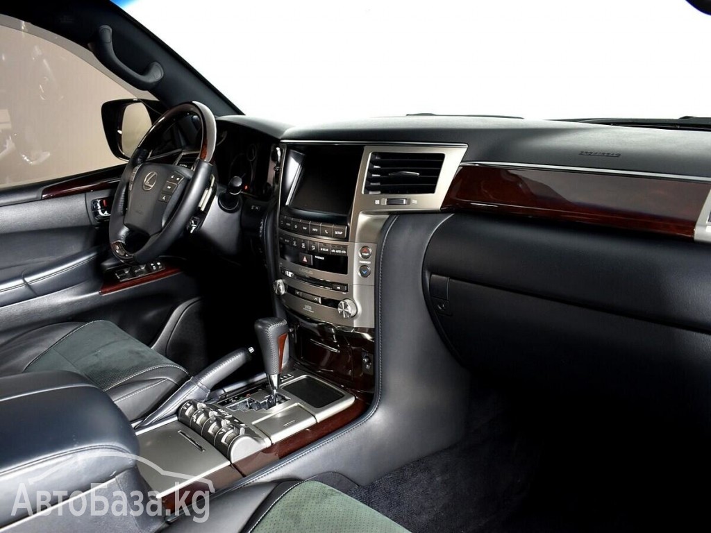 Lexus LX 2015 года за ~5 389 400 сом