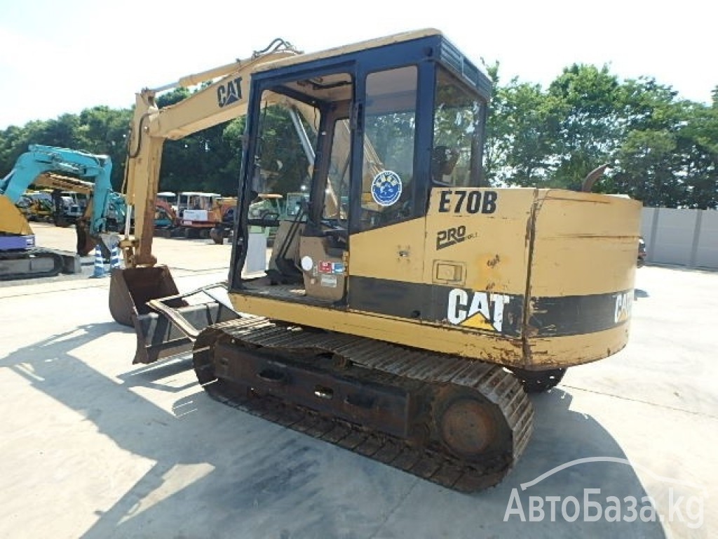 Экскаватор Caterpillar E70B