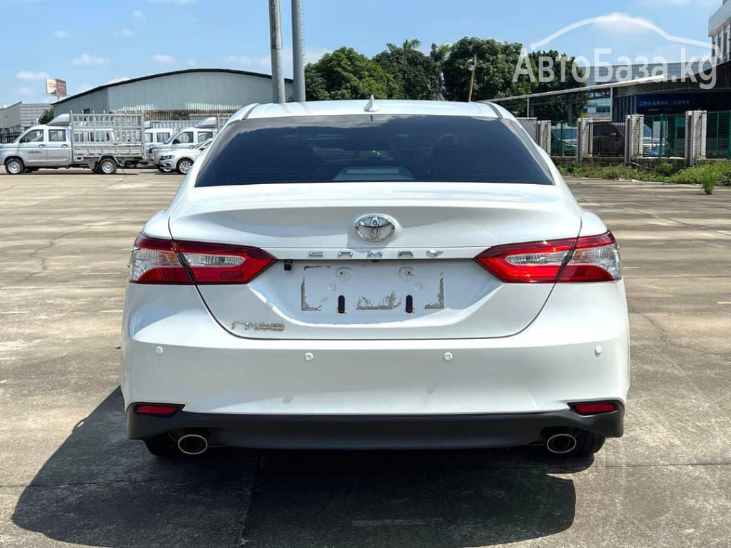 Toyota Camry 2017 года за ~1 728 100 сом