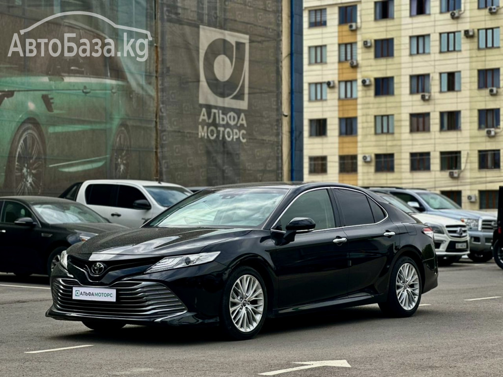 Toyota Camry 2017 года за ~2 610 700 сом