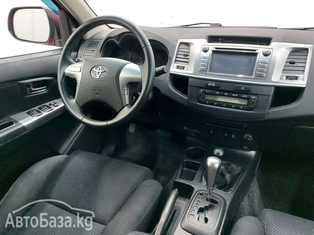 Toyota Hilux 2015 года за ~2 603 500 сом