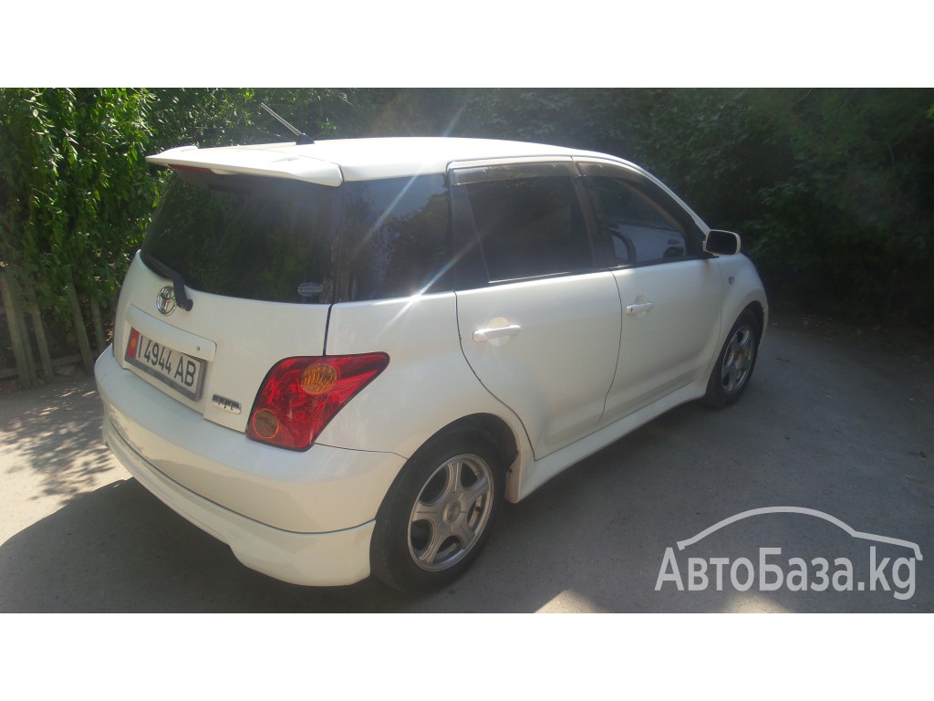 Toyota Ist 2003 года за ~362 100 сом