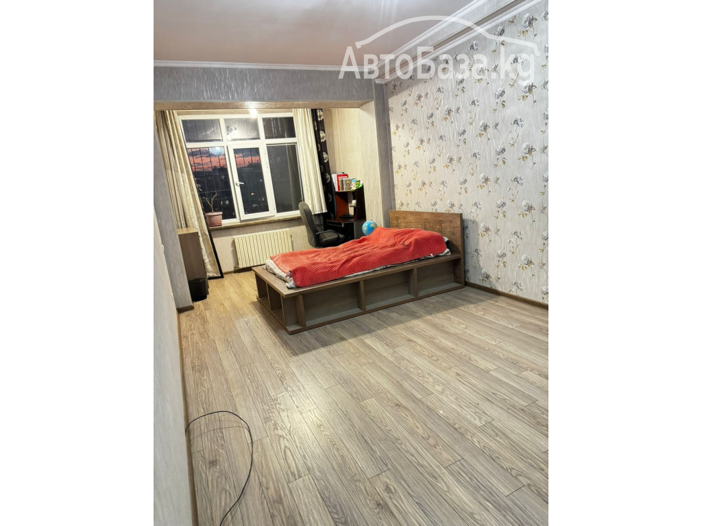 Продаю 4х комнатную квартиру в центре города